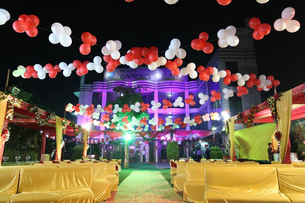 Hotel Ganpati Palace Mathura Dış mekan fotoğraf